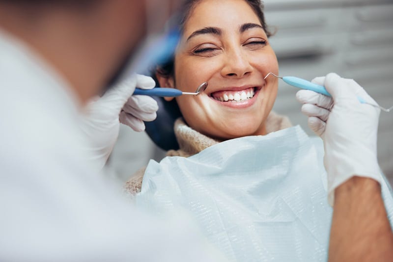 A friendly and modern cosmetic dental clinic in Decatur, GA, providing expert care and stunning smile transformations.